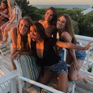 Meet your Posher, Isabella